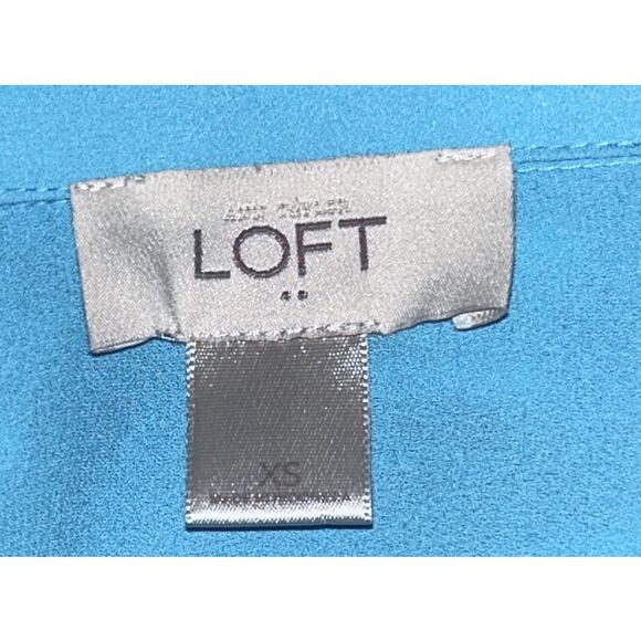 Ann Taylor Loft Women's XS Robins Egg Blue Sleeveless V-Neck Faux Wrap Top - Picture 2 of 4